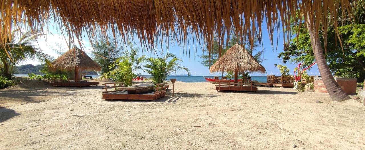 Red Pearl Beach Resort Chaloklum Exterior photo