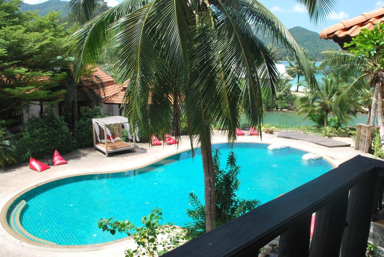Red Pearl Beach Resort Chaloklum Exterior photo