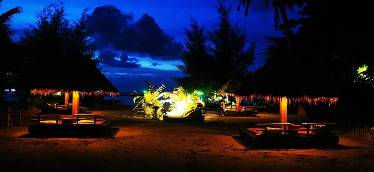 Red Pearl Beach Resort Chaloklum Exterior photo