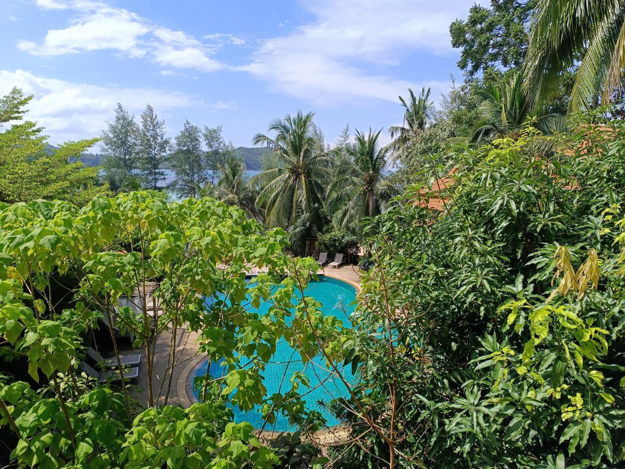 Red Pearl Beach Resort Chaloklum Exterior photo